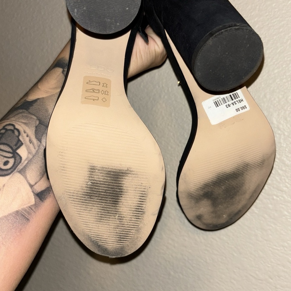 ALDO - Picture 4 of 5